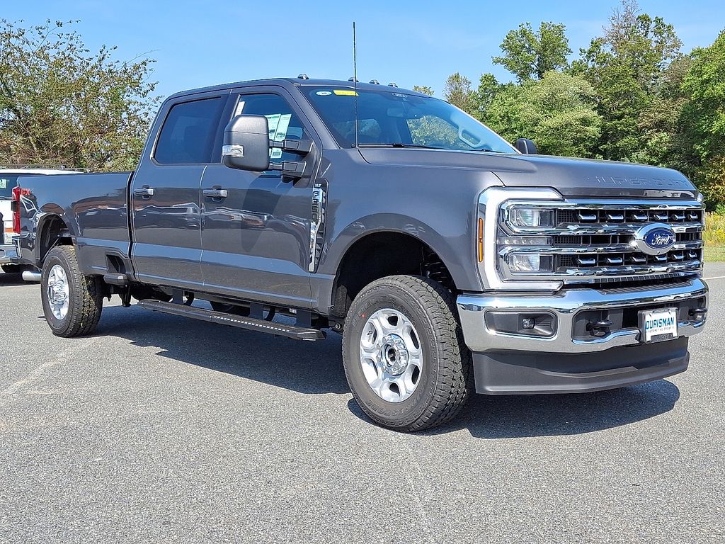 2026 Ford F-350 Super Duty XLT's photo