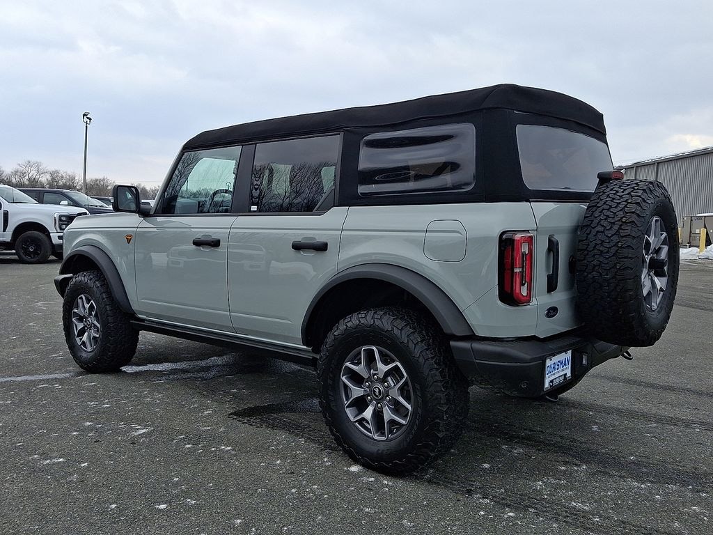Used 2023 Ford Bronco Badlands SUV