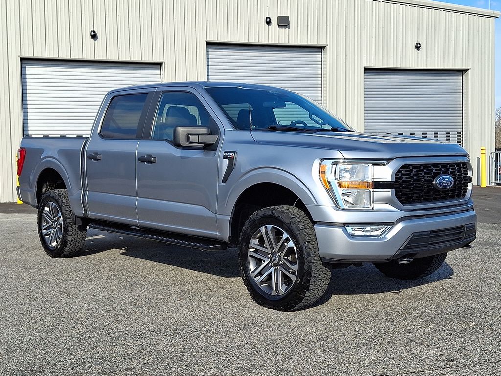 2021 Ford F-150 XL's photo