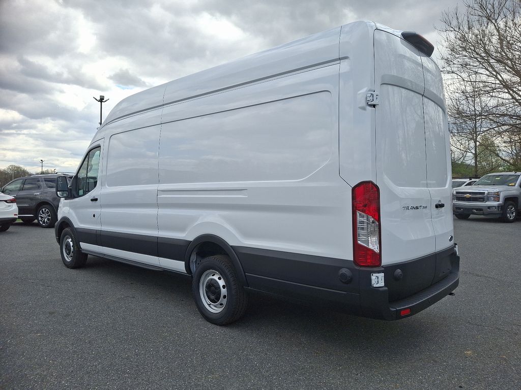 2025 Ford Transit photo 3