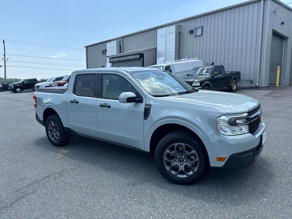 2023 Ford Maverick XLT FWD's photo