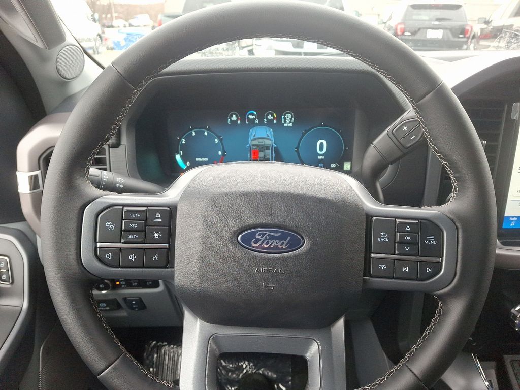 2025 Ford F-150 XLT - Photo 17