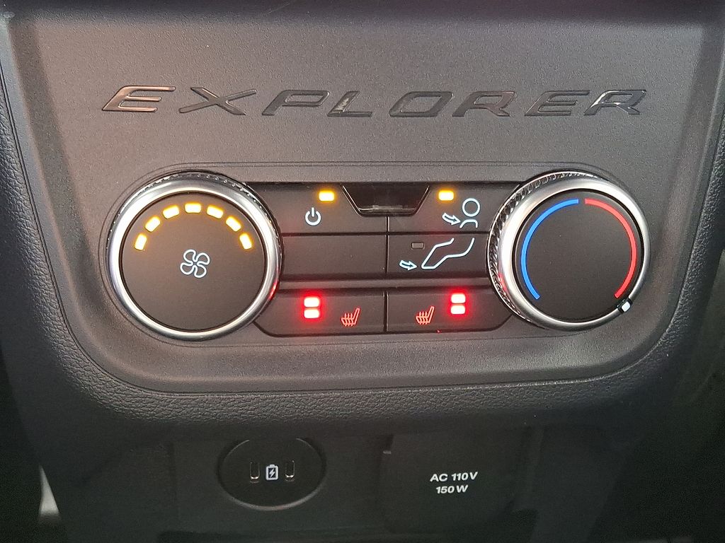 2026 Ford Explorer ST-Line - Photo 8
