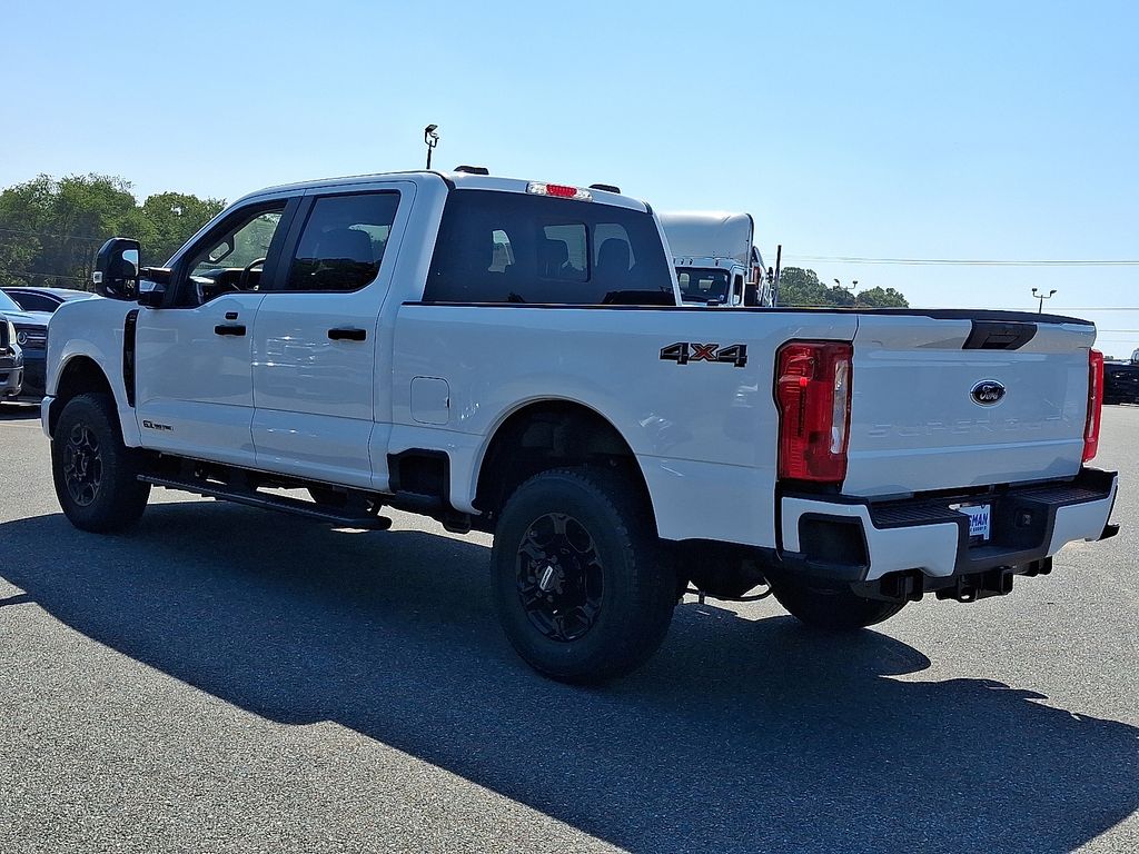 2026 Ford F-350 XL photo 3
