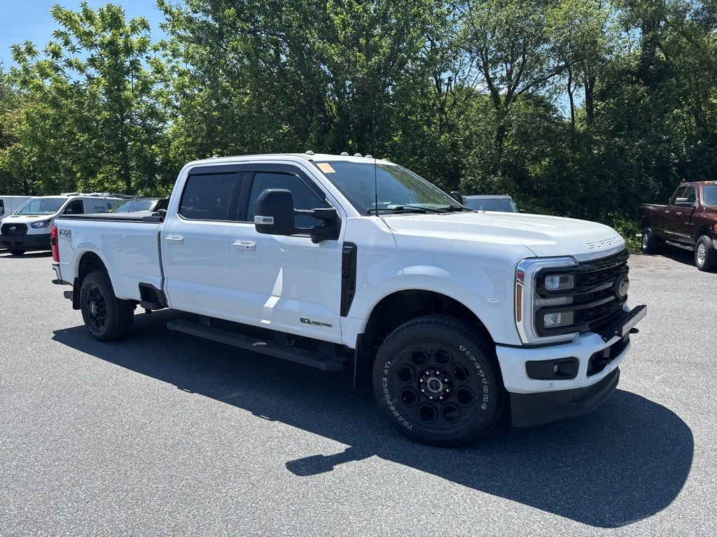 2024 Ford F-250 Lariat 4x4 Crew Cab 176 in's photo
