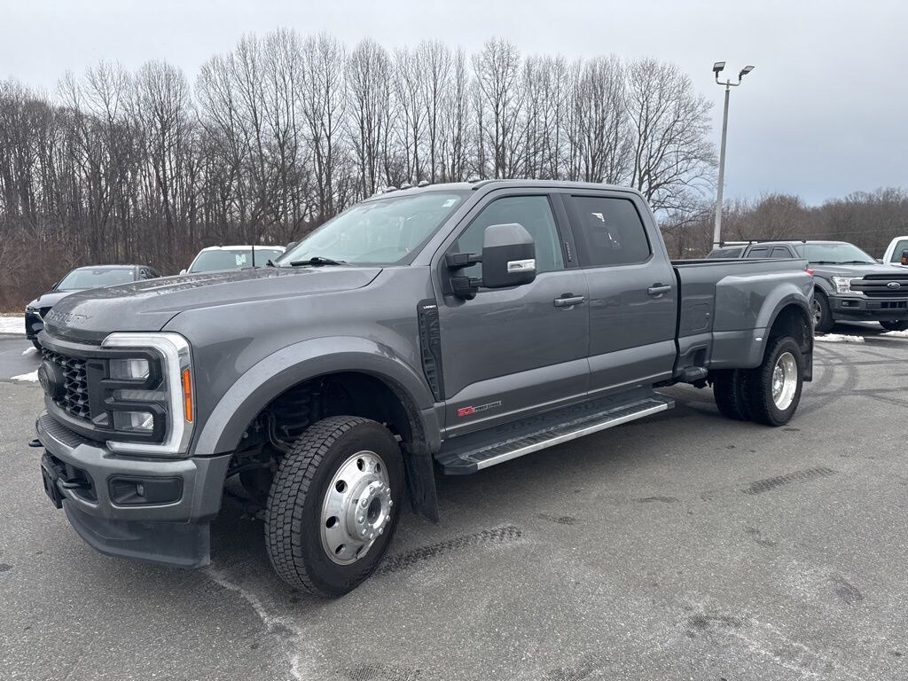 Used 2023 Ford F-450SD Lariat Truck