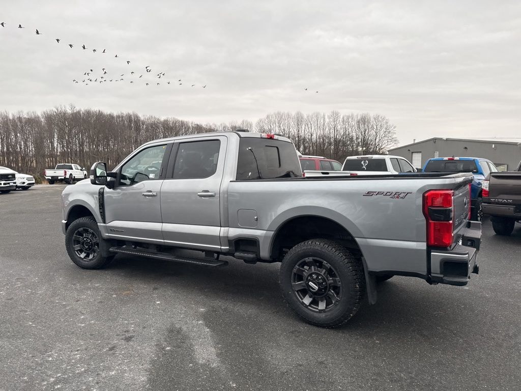 Used 2023 Ford F-250SD Lariat Truck