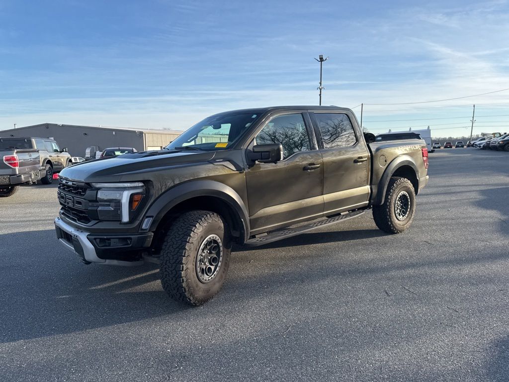 2025 Ford F-150 Raptor photo 3