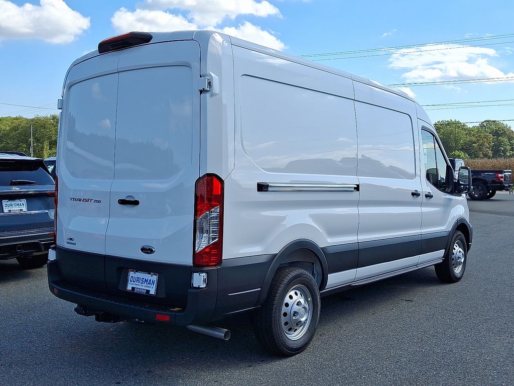 2025 Ford Transit Cargo Van photo 4