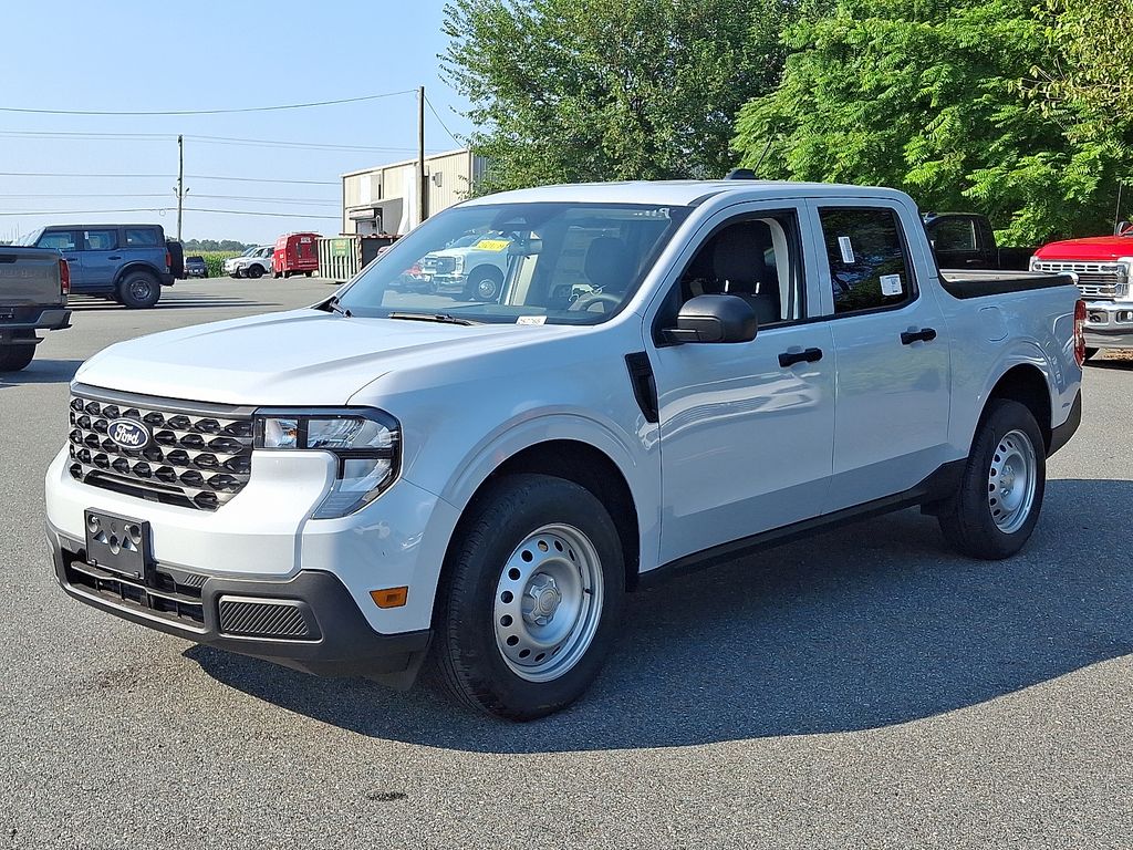 2025 Ford Maverick XL photo 2