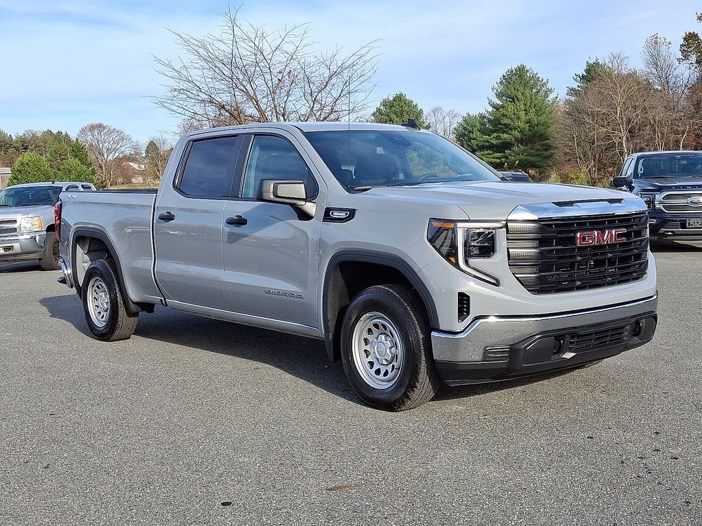 2025 GMC Sierra 1500 Pro's photo