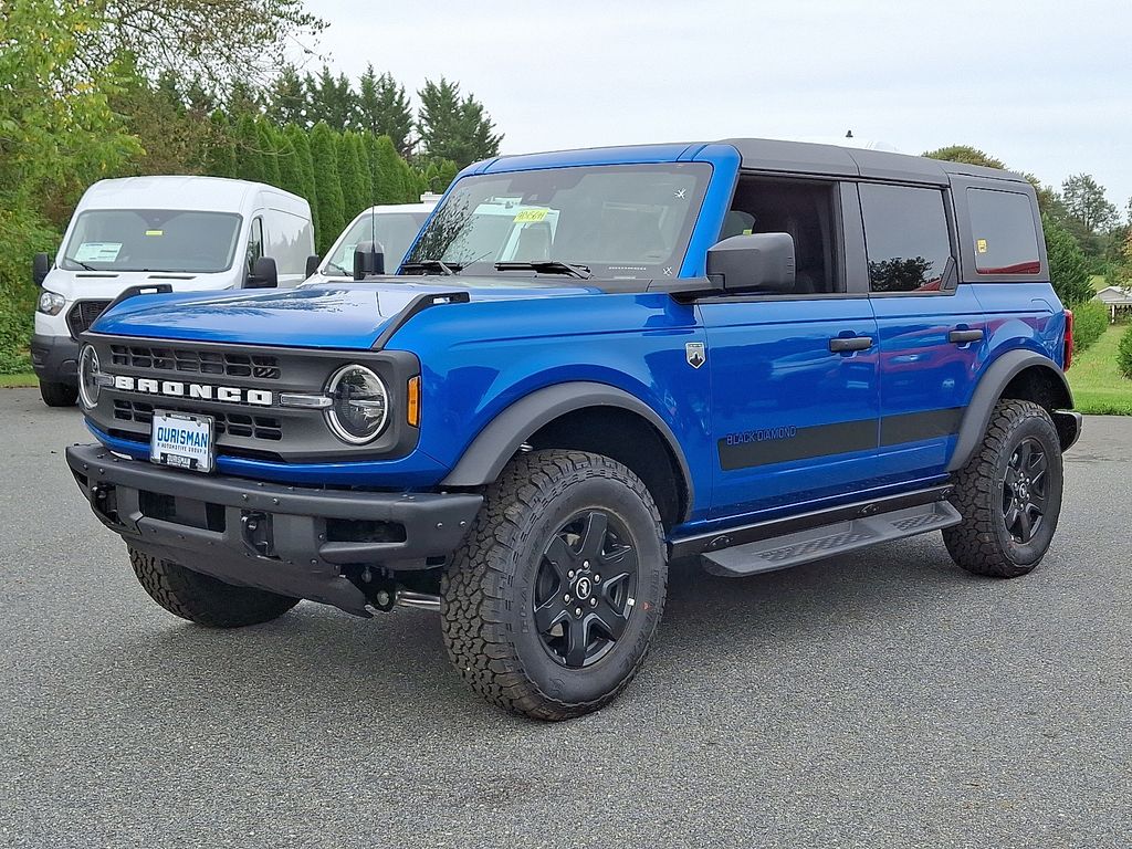 2025 Ford Bronco Big Bend photo 2