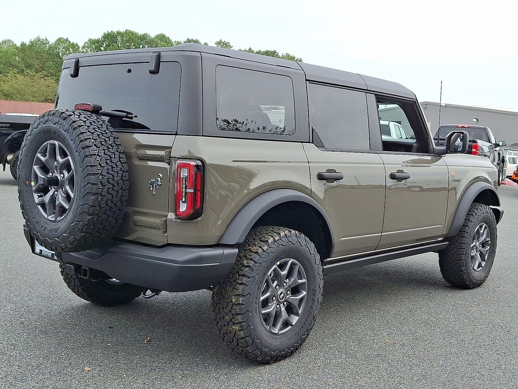 2025 Ford Bronco Badlands photo 4
