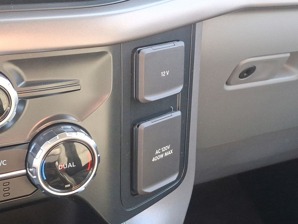 2025 Ford F-150 XLT - Photo 20