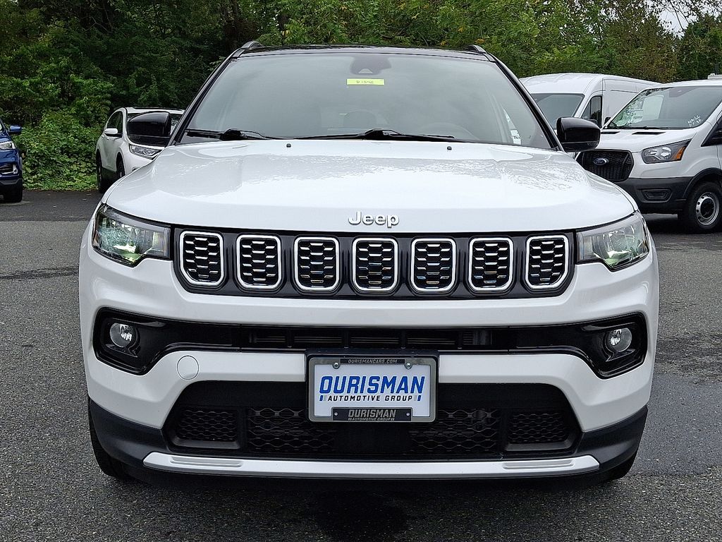 2024 Jeep Compass Limited photo 2