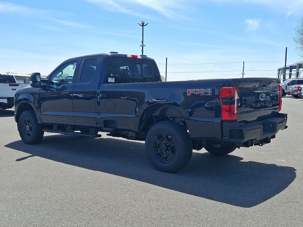 2025 Ford F-350 XL photo 4
