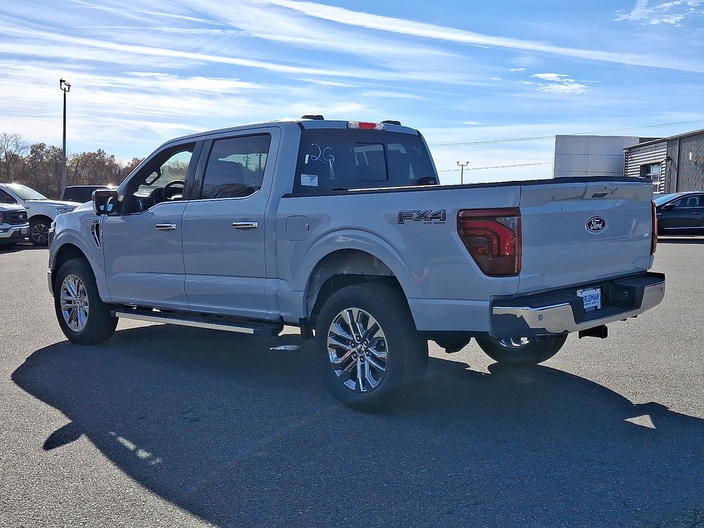 2025 Ford F-150 Lariat photo 3