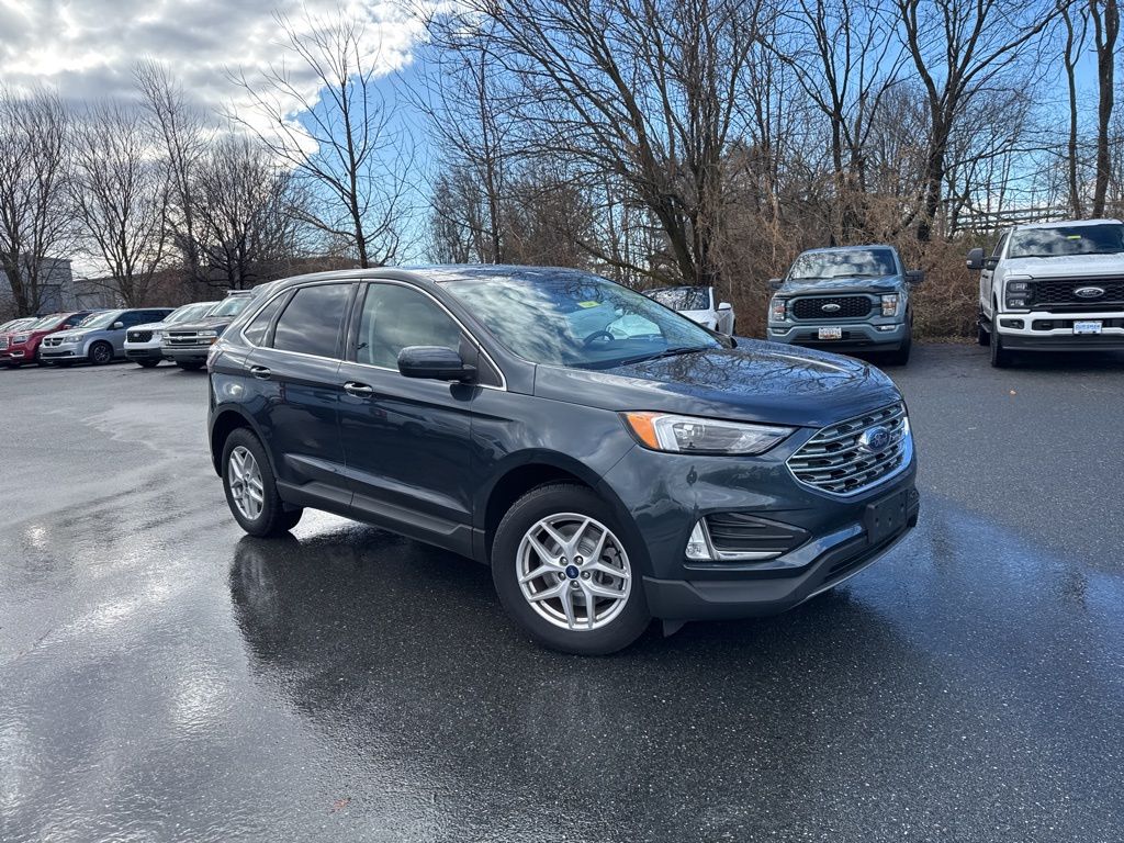 2022 Ford Edge SEL's photo