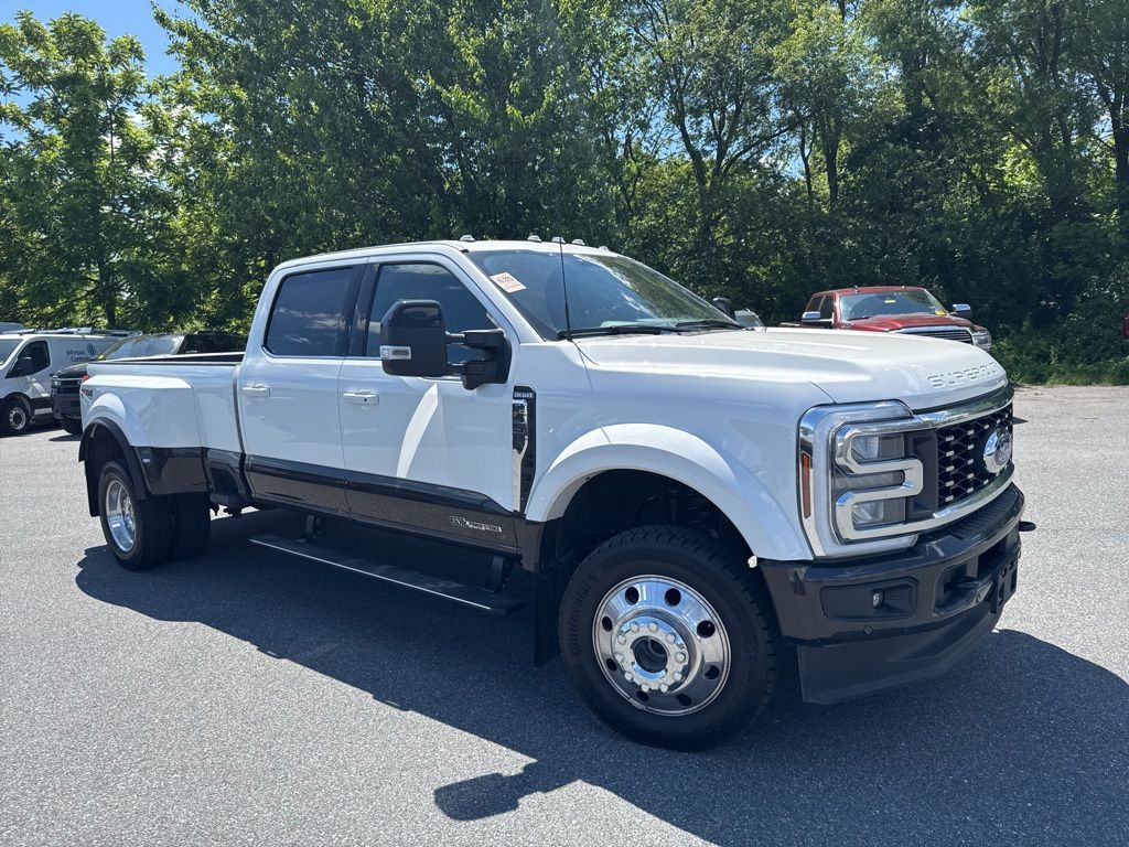 2024 Ford F-450's photo
