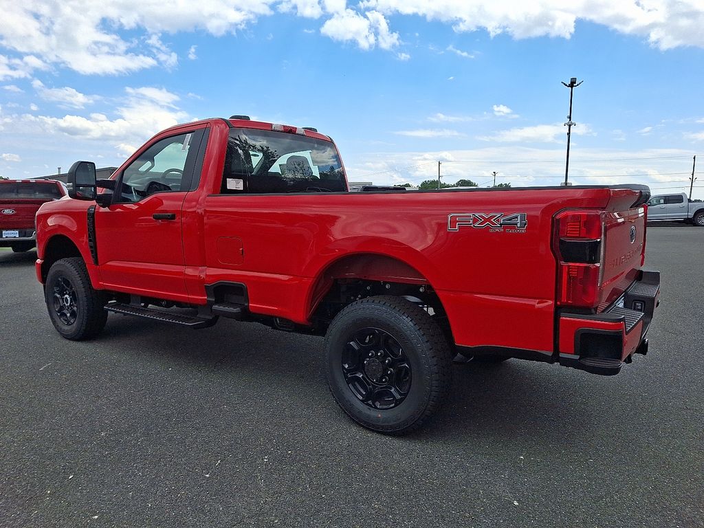 2025 Ford F-350 XL photo 4