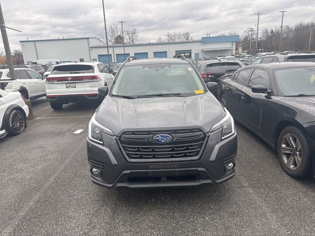 Used 2023 Subaru Forester Base SUV