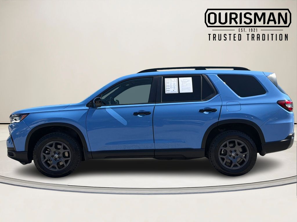 Used 2024 Honda Pilot TrailSport SUV