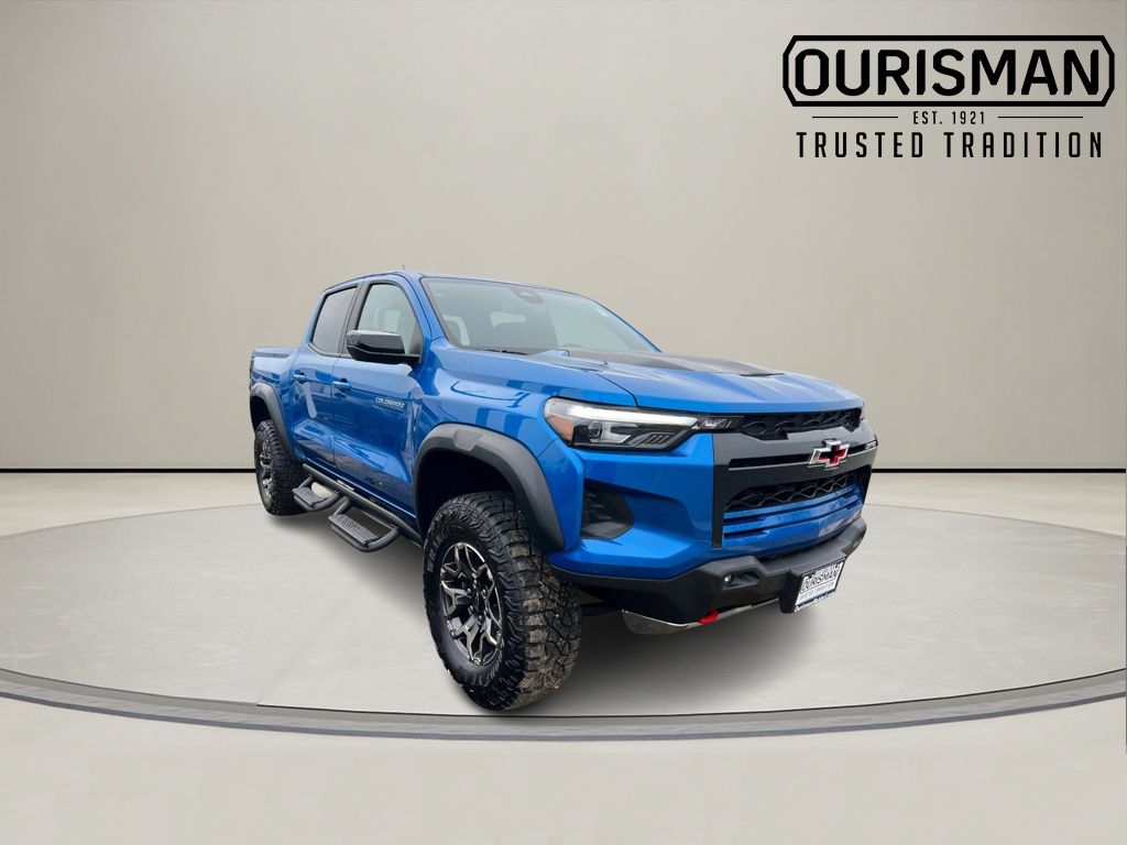 2024 Chevrolet Colorado ZR2's photo