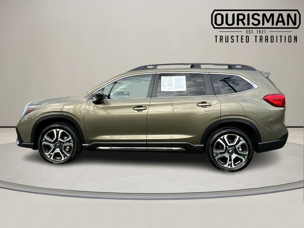 2025 Subaru Ascent Limited photo 3