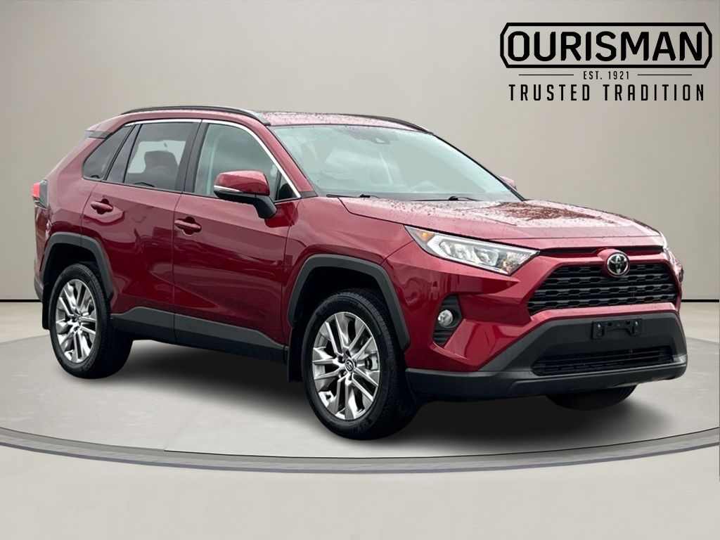 2020 Toyota RAV4 XLE Premium's photo