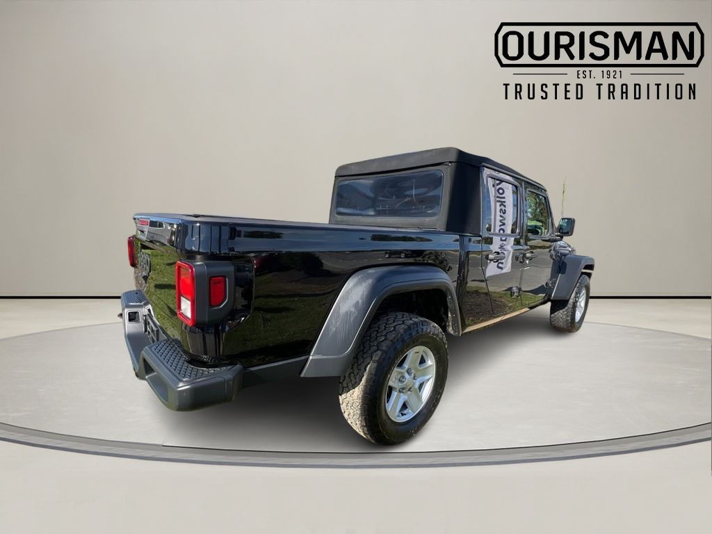 2020 Jeep Gladiator Sport photo 3