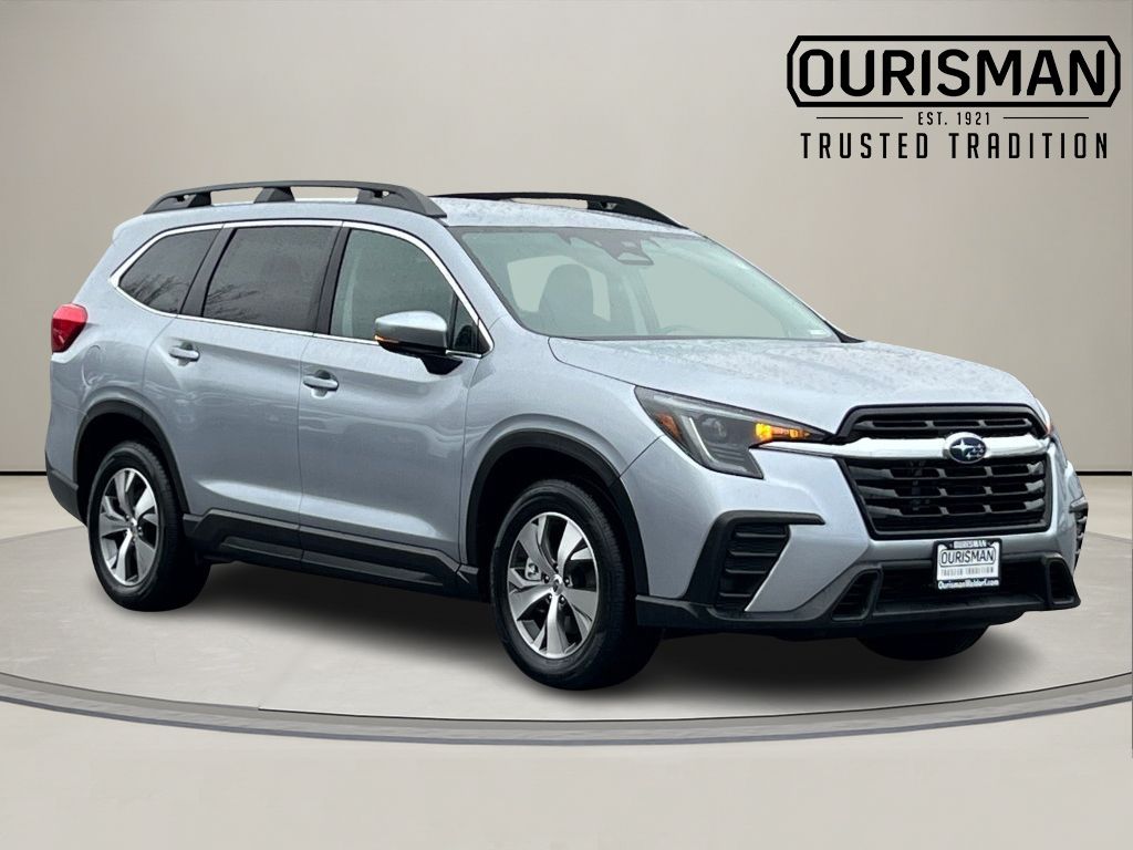 2024 Subaru Ascent Premium's photo