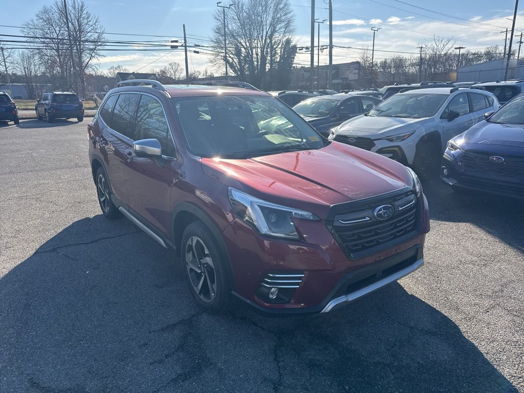 2022 Subaru Forester Touring's photo