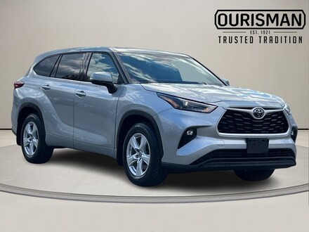 2022 Toyota Highlander LE SUV