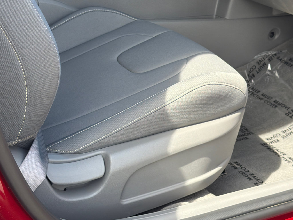 2025 Hyundai Elantra SEL - Photo 13