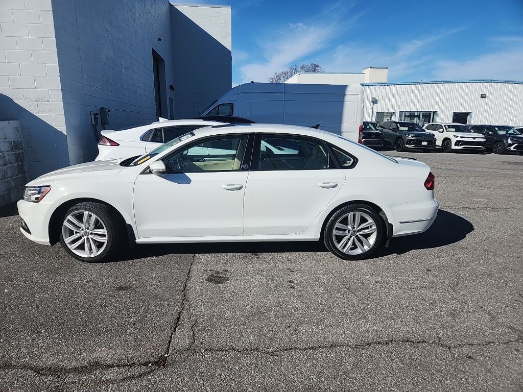 Used 2019 Volkswagen Passat 2.0T Wolfsburg Sedan