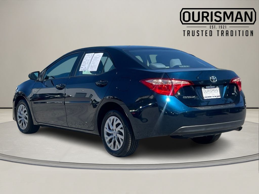 2018 Toyota Corolla LE photo 4