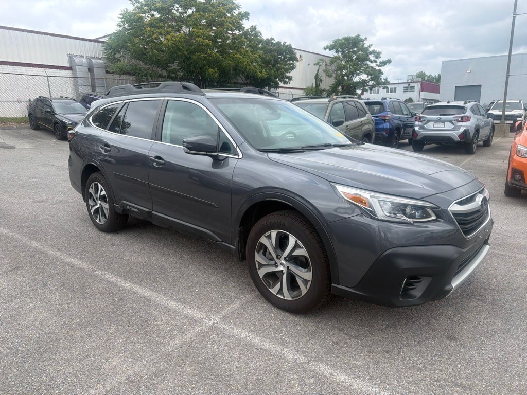 2022 Subaru Outback Limited's photo