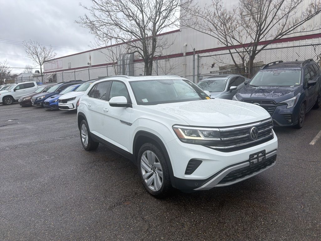 2022 Volkswagen Atlas Cross Sport SE w/Tech