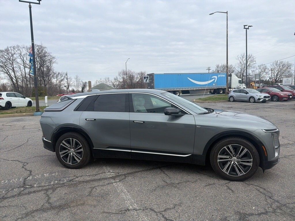 Used 2024 Cadillac Lyriq Luxury SUV