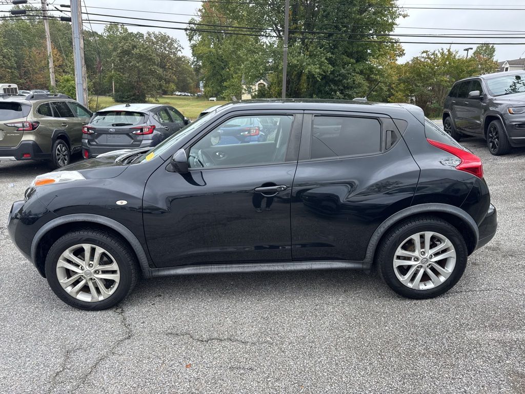 2013 Nissan Juke SV photo 4