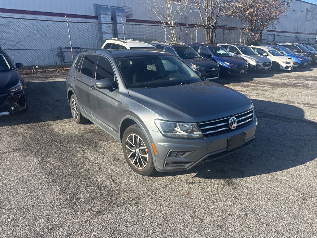 2021 Volkswagen Tiguan SE's photo