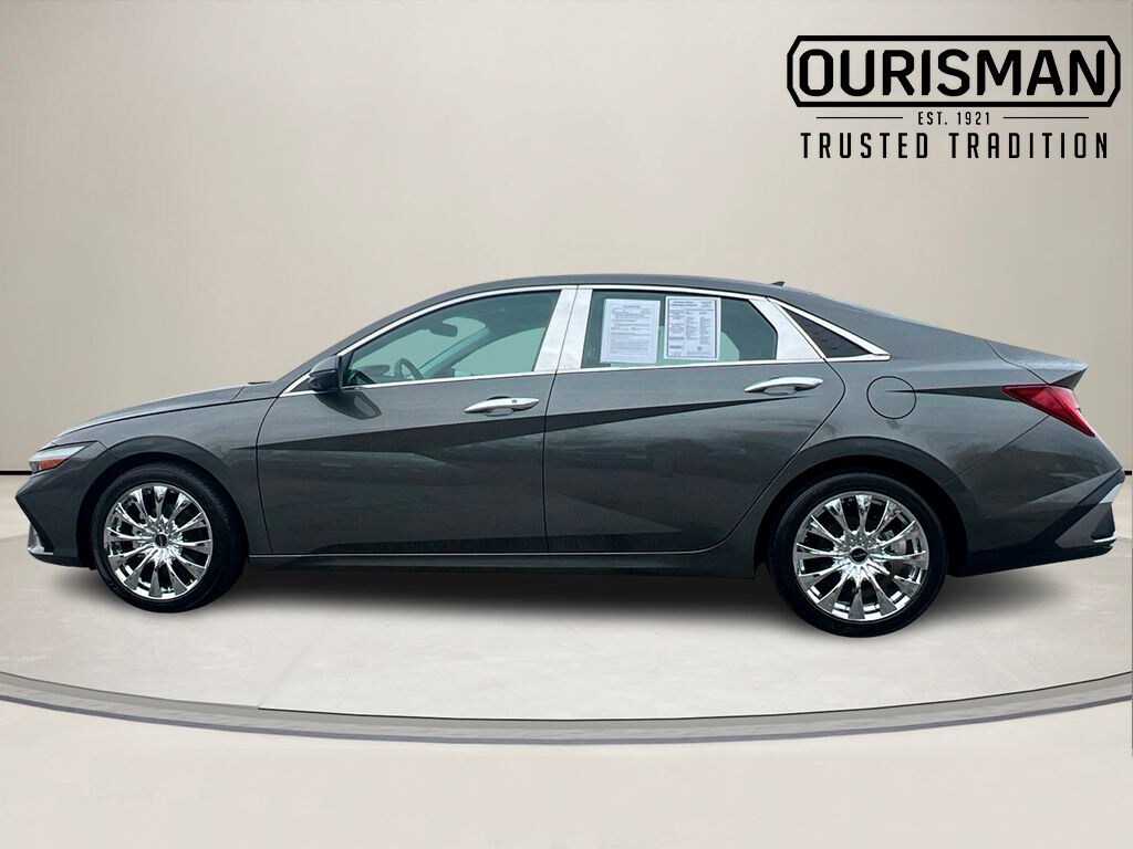 Used 2024 Hyundai Elantra Limited Sedan