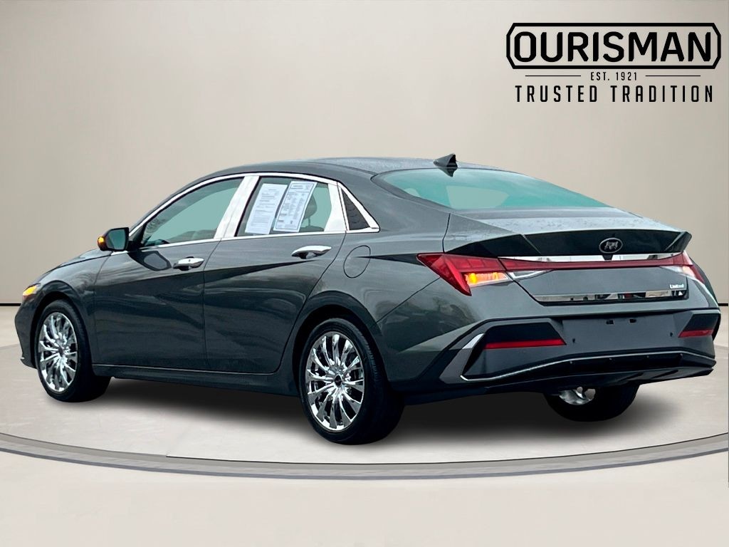 Used 2024 Hyundai Elantra Limited Sedan