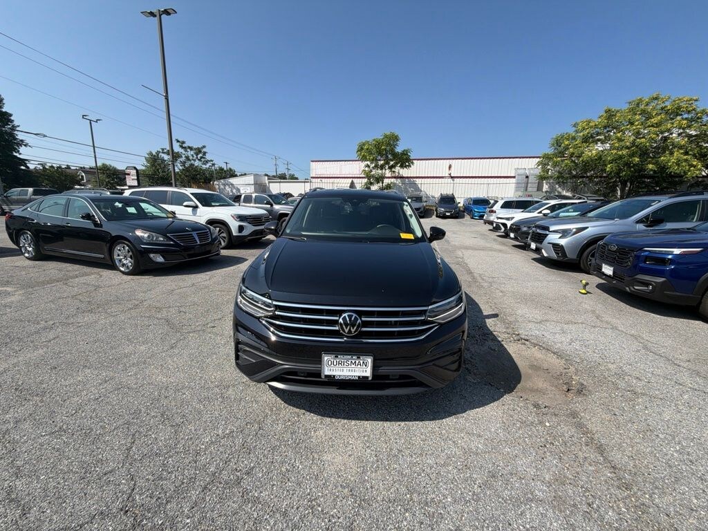 Used 2023 Volkswagen Tiguan 2.0T SE SUV