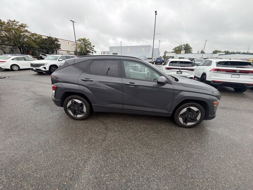 Used 2024 Hyundai Kona EV SEL with VIN KM8HC3A64RU006559 for sale in Waldorf, MD