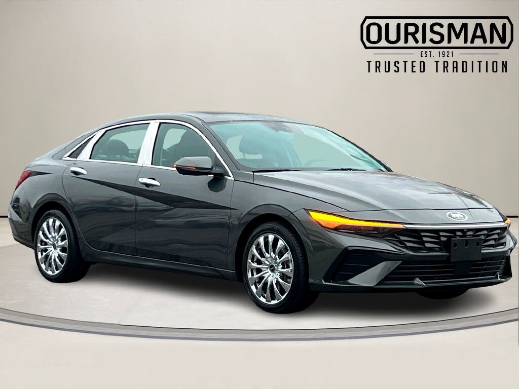 Used 2024 Hyundai Elantra Limited Sedan