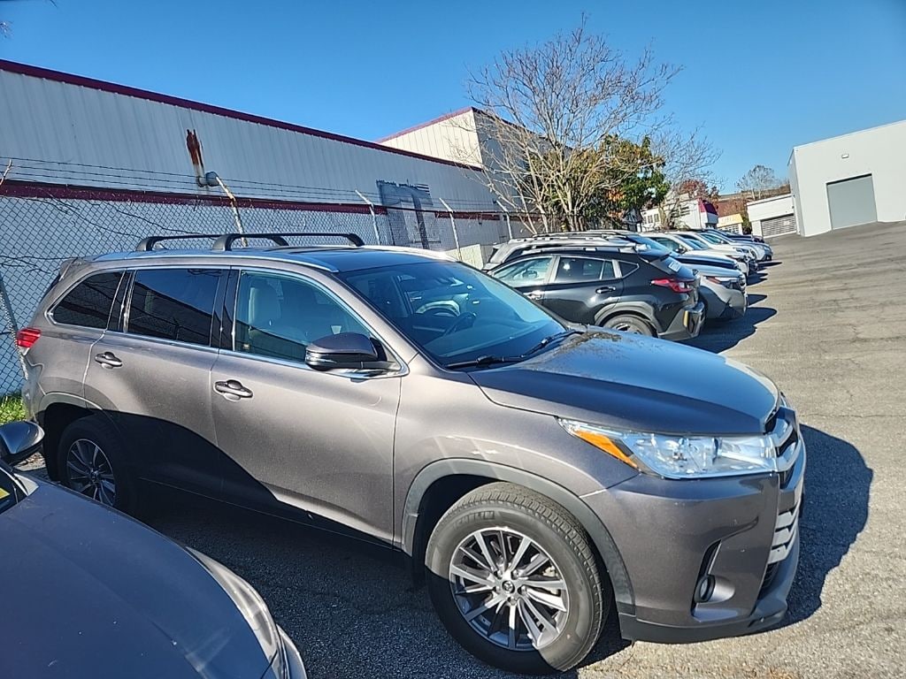 Used 2019 Toyota Highlander XLE SUV