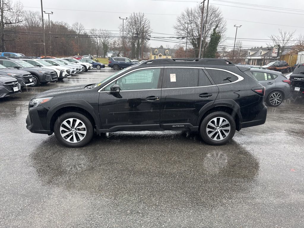 2023 Subaru Outback Premium photo 3