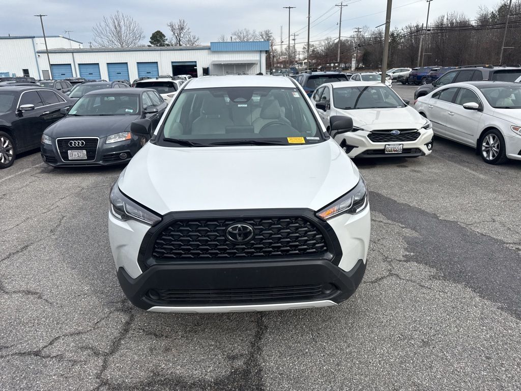 Used 2024 Toyota Corolla Cross L with VIN 7MUAAAAG0RV075543 for sale in Kansas City