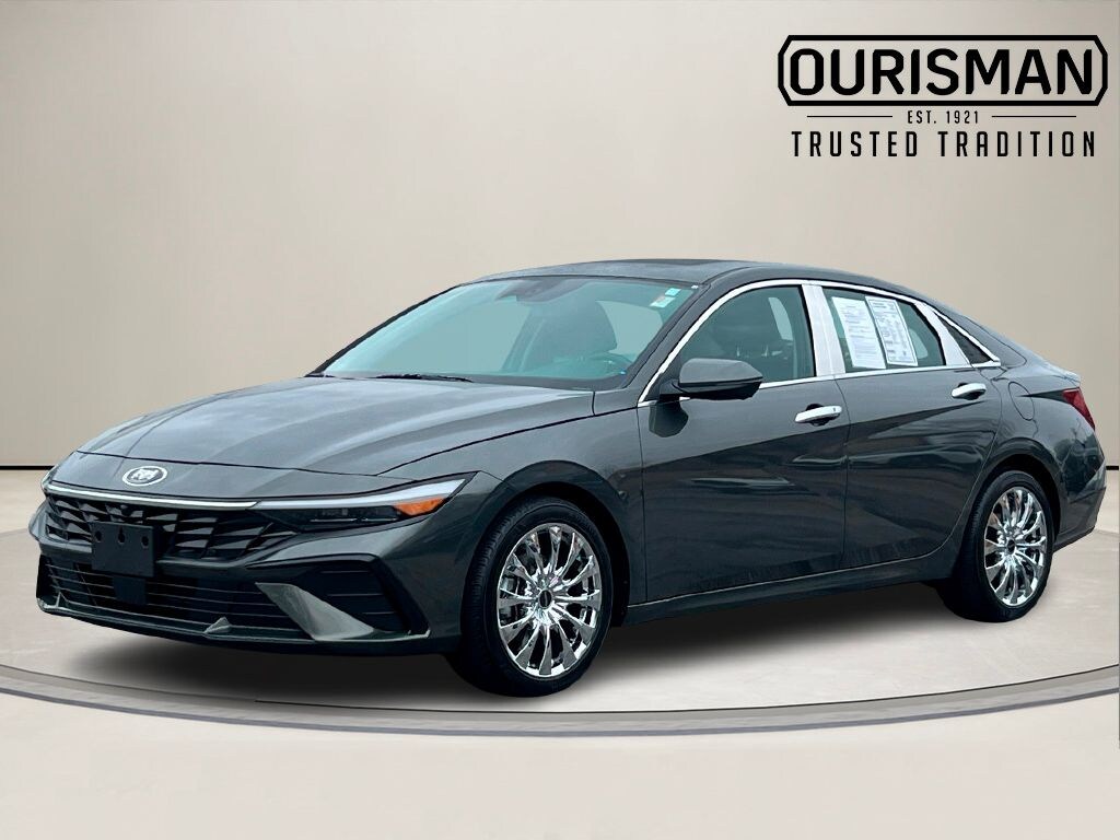 Used 2024 Hyundai Elantra Limited Sedan